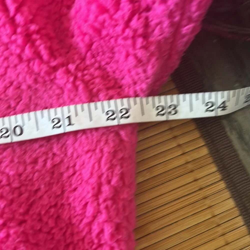 Old Navy Pink Plush Sweater sz M - Picture 5 of 6